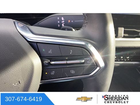 Used 2025 Chevrolet Equinox LT image 18