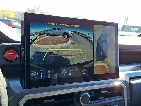 Used 2025 Toyota Tacoma TRD Off-Road w/ TRD Off Road Premium Package image 23