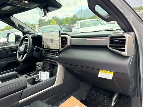 New 2026 Toyota Tundra Limited AWD/4WD image 15