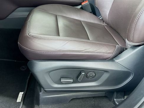 Used 2025 Ford Explorer Platinum w/ LUX Leather Package AWD/4WD image 20