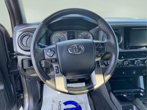 Used 2019 Toyota Tacoma TRD Sport AWD/4WD image 20