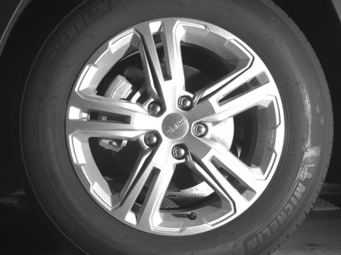 Used 2024 GMC Terrain SLE FWD image 12