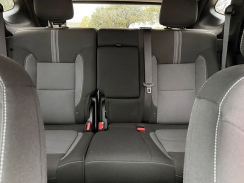 Used 2025 Chevrolet Blazer LT image 38