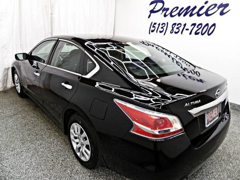 Used 2015 Nissan Altima 2.5 S w/ Power Driver Seat Package FWD image 4