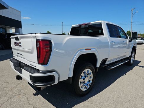 Used 2024 GMC Sierra 2500 Denali w/ Denali Reserve Package AWD/4WD image 7