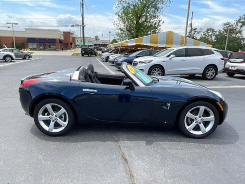 Used 2007 Pontiac Solstice Convertible w/ Premium Package RWD image 8