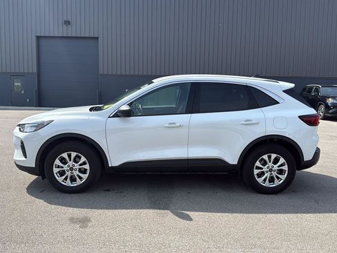 Used 2023 Ford Escape Active AWD/4WD image 6