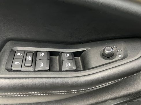 Used 2024 Jeep Grand Cherokee L Limited w/ Luxury Tech Group II image 13