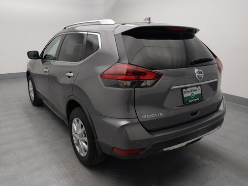 Used 2019 Nissan Rogue SV image 5