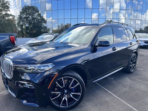 Used 2019 BMW X7 xDrive50i w/ Dynamic Handling Package image 4