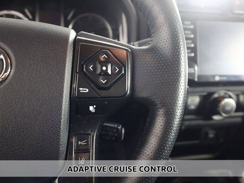 Used 2024 Toyota 4Runner TRD Off-Road Premium image 5