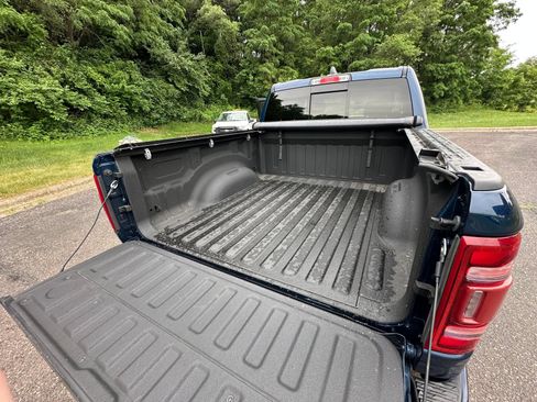 Used 2021 RAM 1500 Laramie w/ Sport Appearance Package AWD/4WD image 32