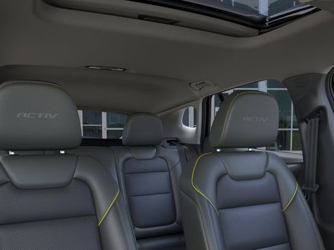 New 2026 Chevrolet Trax ACTIV FWD image 25