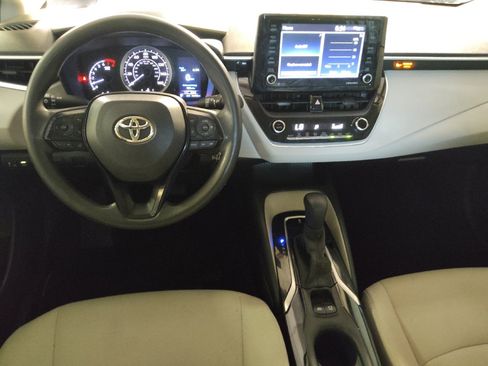 Used 2022 Toyota Corolla LE FWD image 22