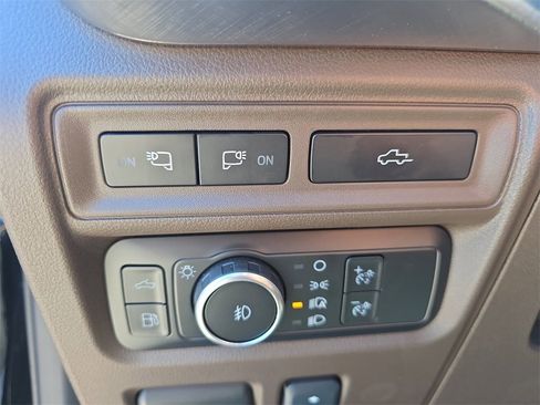 Used 2024 Ford F150 King Ranch w/ FX4 Off-Road Package image 39