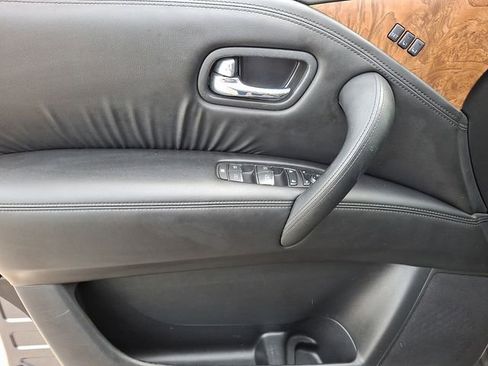 Used 2023 Nissan Armada SL image 16