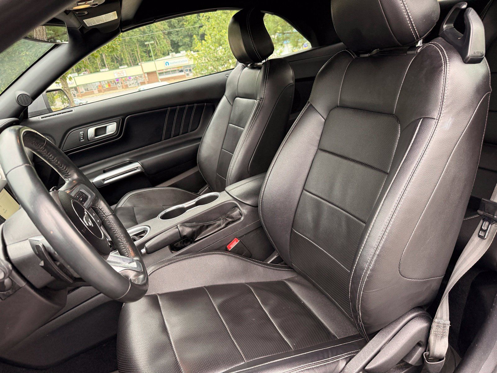 Used 2021 Ford Mustang Premium RWD image 36