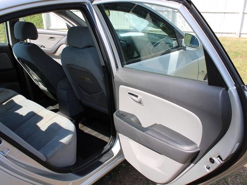 Used 2008 Hyundai Elantra SE FWD image 31