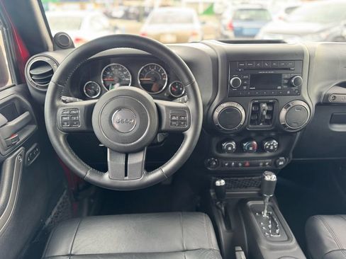 Used 2012 Jeep Wrangler Unlimited Sport AWD/4WD image 8