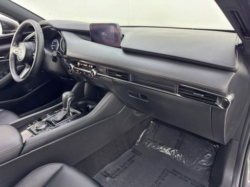 Used 2021 MAZDA MAZDA3 s image 14