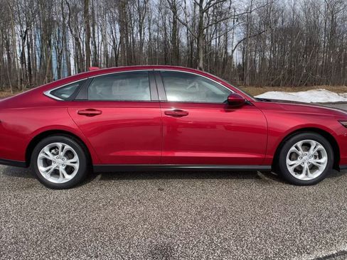 Used 2023 Honda Accord LX image 10
