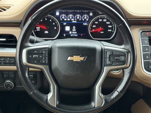 Used 2021 Chevrolet Tahoe Premier w/ Premium Package image 13