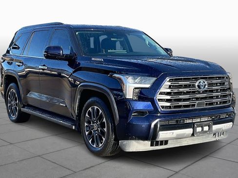 Used 2023 Toyota Sequoia Limited image 2