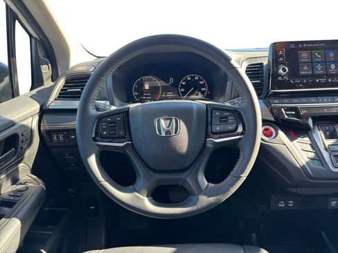 Used 2025 Honda Odyssey EX-L image 18