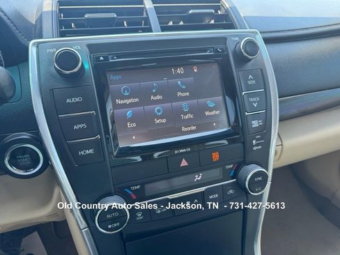 Used 2016 Toyota Camry XLE w/ Moonroof Package image 28