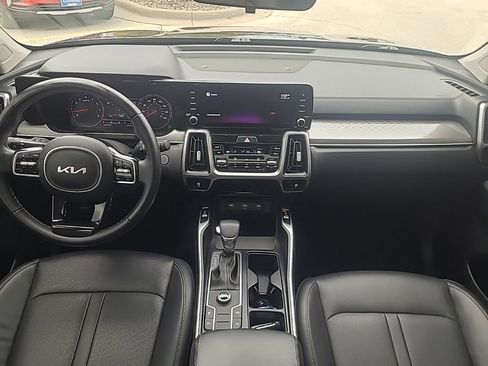 Certified 2022 Kia Sorento S w/ Panoramic Sunroof Package FWD image 15