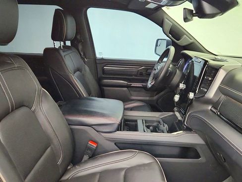 Used 2024 RAM 1500 Limited image 24