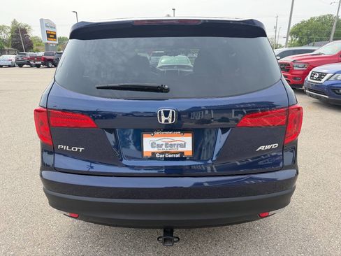 Used 2017 Honda Pilot EX-L image 4