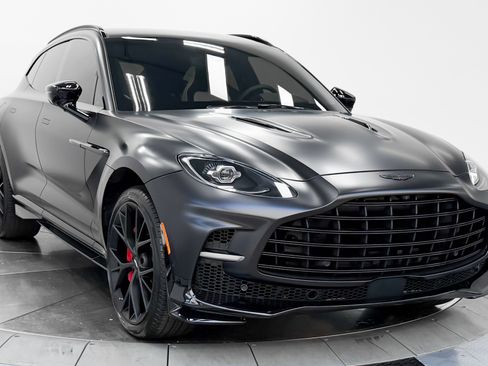 Used 2025 Aston Martin DBX 707 AWD/4WD image 3