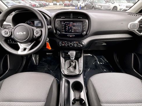 Used 2022 Kia Soul LX w/ Technology Package image 14