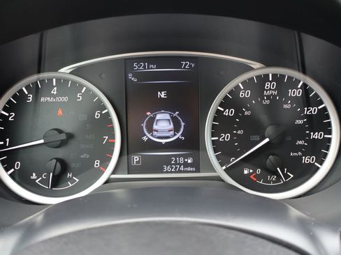 Used 2017 Nissan Sentra SV w/ Driver's Assist Package FWD image 21