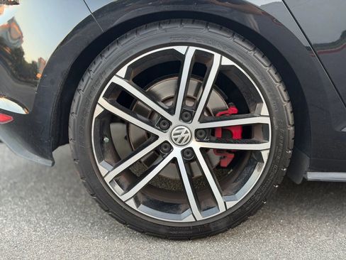 Used 2017 Volkswagen GTI S image 6