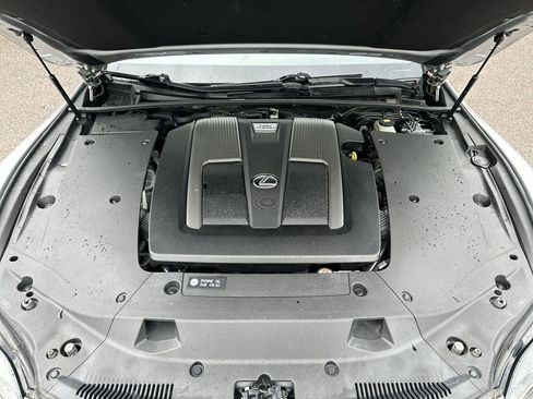 Used 2019 Lexus LS 500 w/ Accessory Package (Z2) RWD image 35