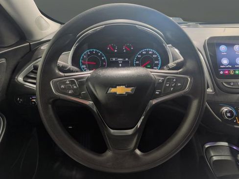 Used 2021 Chevrolet Malibu LT image 15