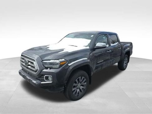 Used 2023 Toyota Tacoma Limited image 13