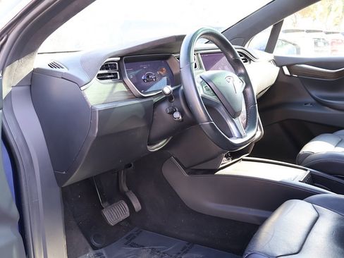Used 2016 Tesla Model X 90D image 25