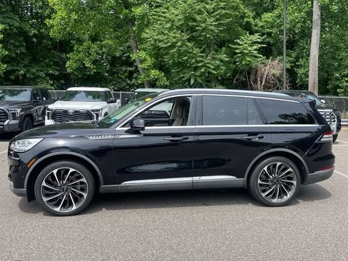Used 2020 Lincoln Aviator Reserve w/ Equipment Group 202A AWD/4WD image 3