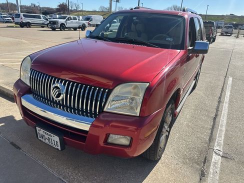 Used 2008 Mercury Mountaineer Premier image 1