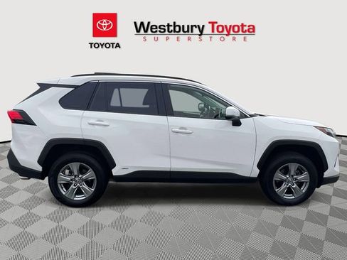 Certified 2025 Toyota RAV4 XLE AWD/4WD image 6