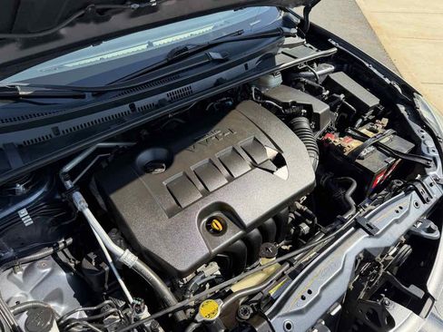 Used 2016 Toyota Corolla LE FWD image 21