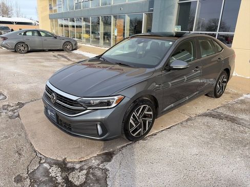 Certified 2024 Volkswagen Jetta SEL image 4