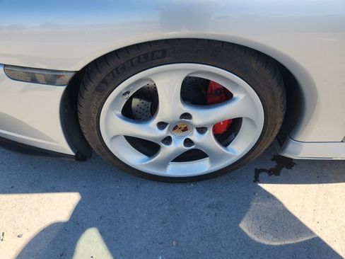 Used 2004 Porsche 911 Turbo image 19