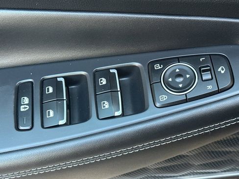 Used 2023 Hyundai Santa Fe Limited w/ Cargo Package image 12