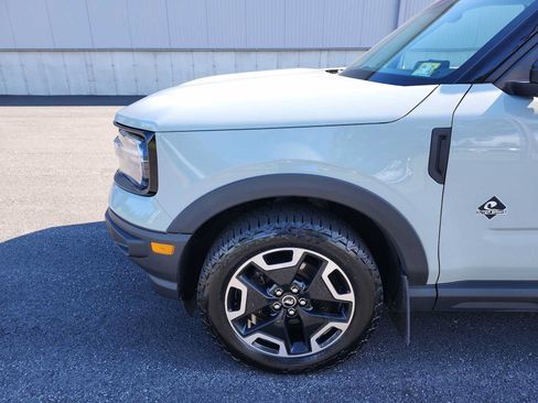 Used 2022 Ford Bronco Sport Outer Banks w/ Tech Package AWD/4WD image 10