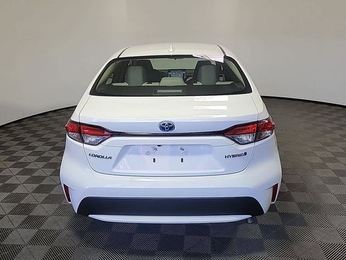 Used 2020 Toyota Corolla LE FWD image 5