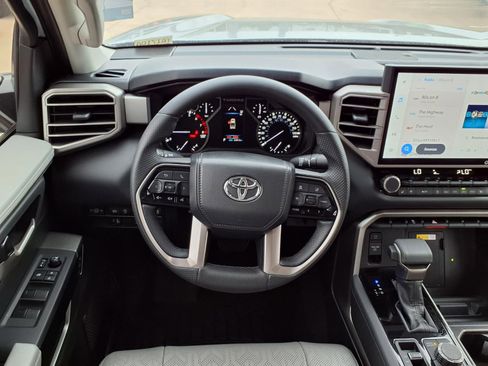 Used 2022 Toyota Tundra Limited w/ Power Package AWD/4WD image 15
